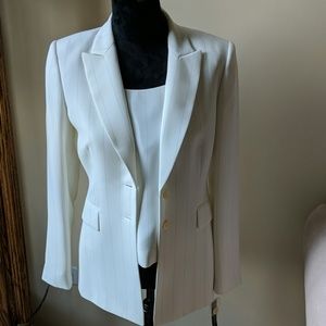 NWT THREE PIECE TAHARI ARTHUR S.LEVINE PANT SUIT